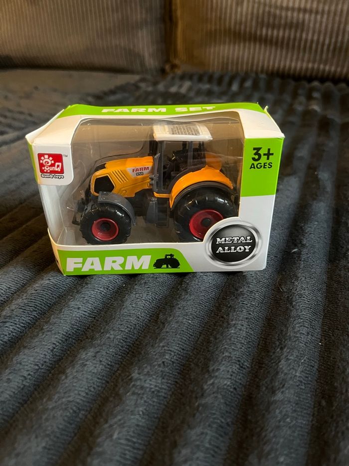 Lot 2 tracteurs - photo numéro 2