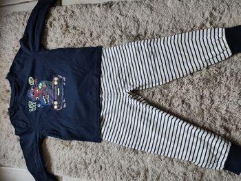 Pyjama Vertbaudet taille 4 ans