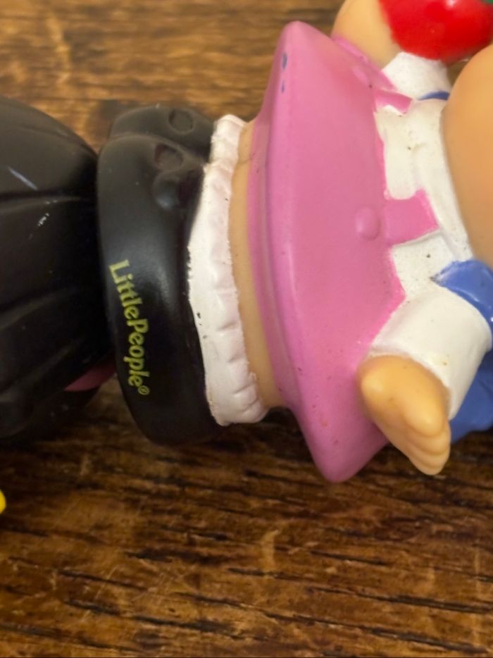 Lot de 4  figurines Fisher Price Little people : Petites filles asiatiques Sonia lee - photo numéro 5