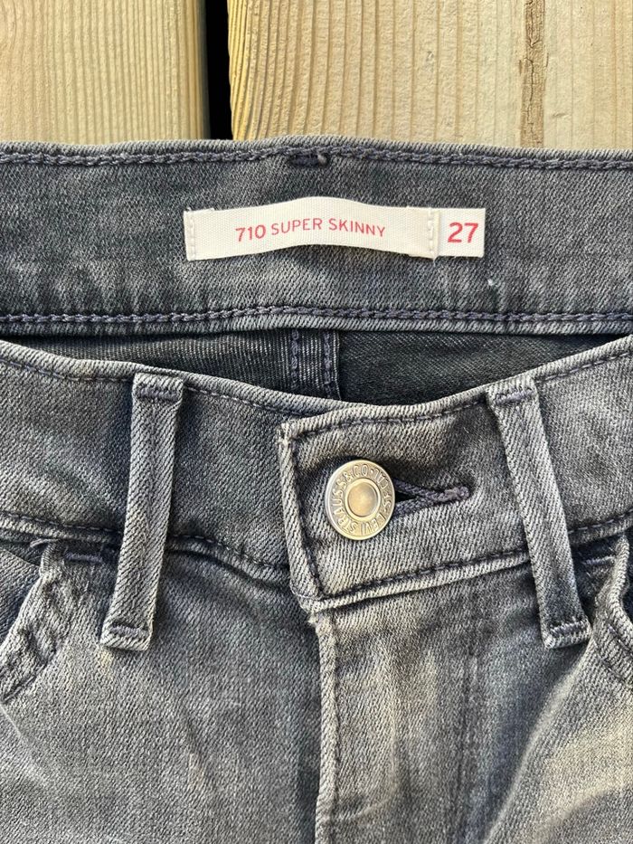 Jean Levi’s - taille W30 L30 - photo numéro 7