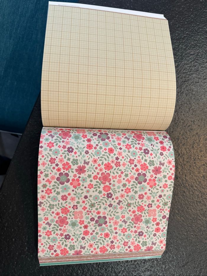 Livre « origamis pour les petits » neuf - photo numéro 3