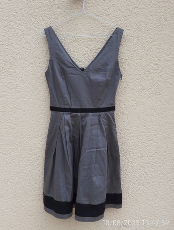 Robe naf naf gris taupe et noire