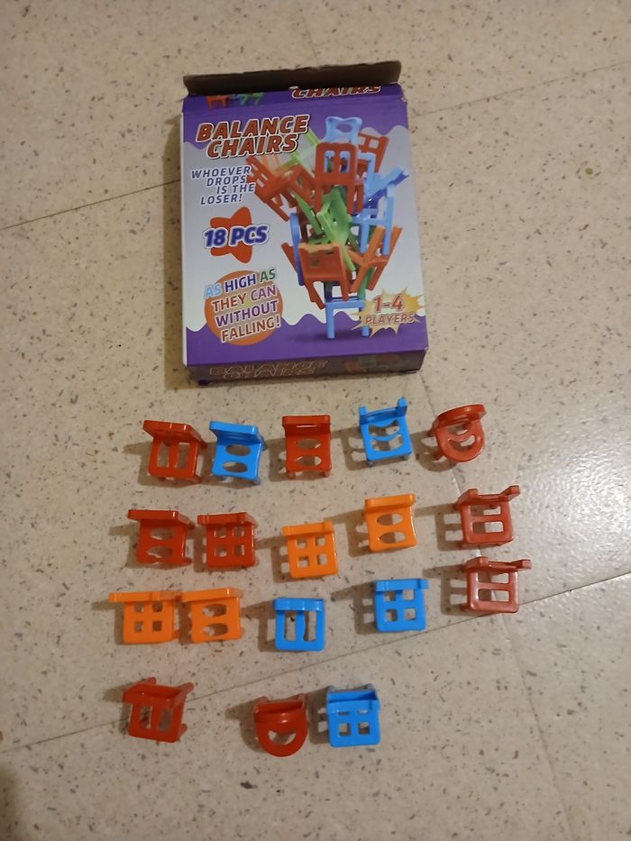 Balance chairs - photo numéro 2