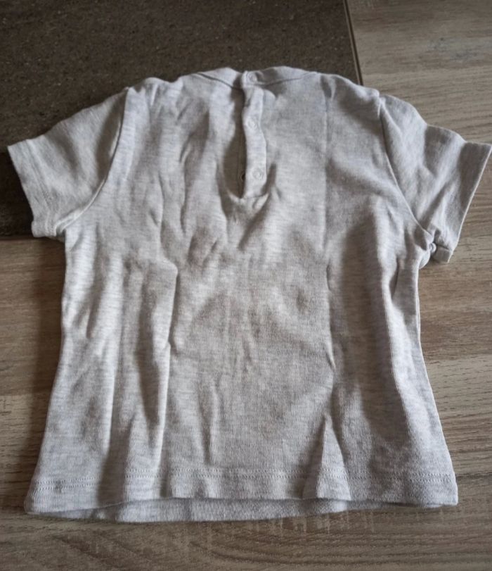 2 t shirt 18 mois - photo numéro 4