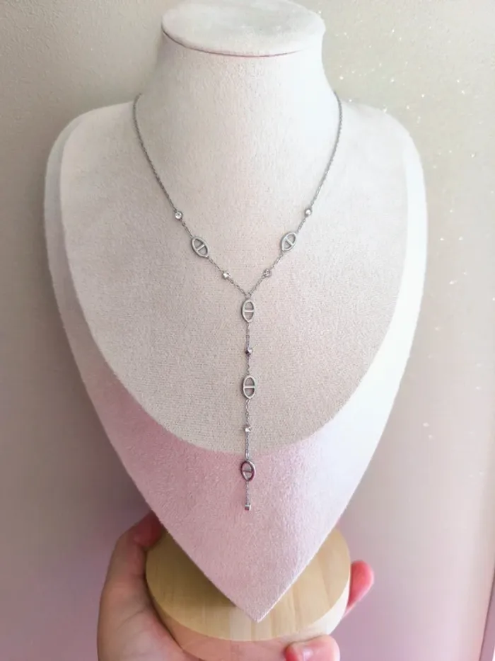 Pendentif argenté en Y maille marine et zircons