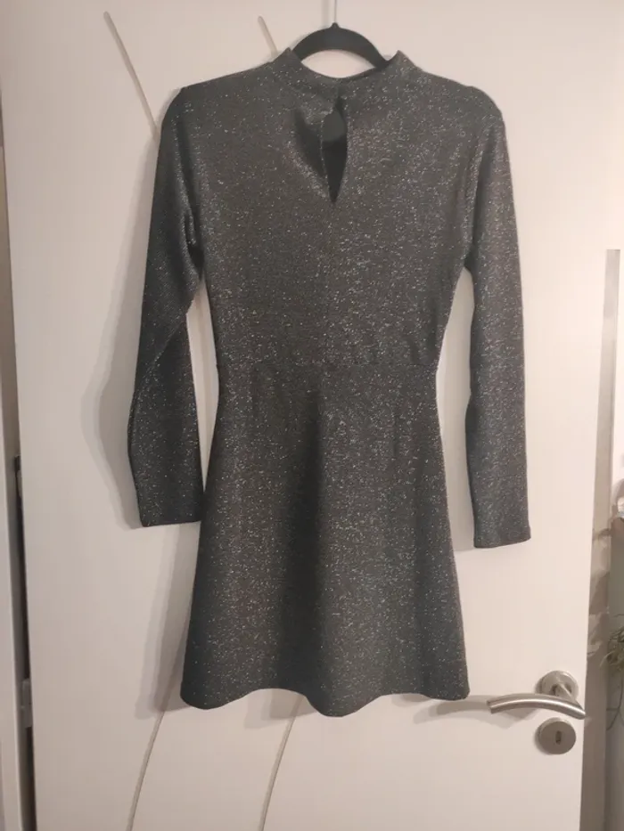 Robe noir à paillettes Kiabi XS - photo numéro 3