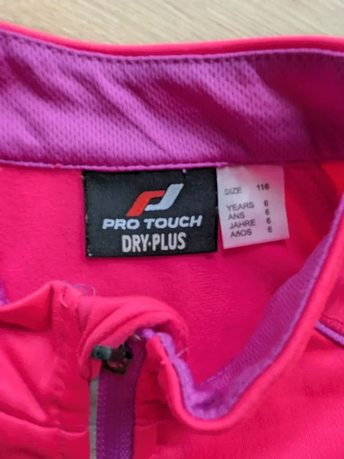 Haut sport pro touch dry plus 6 ans - photo numéro 2