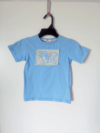 Tee-shirt bleu ciel