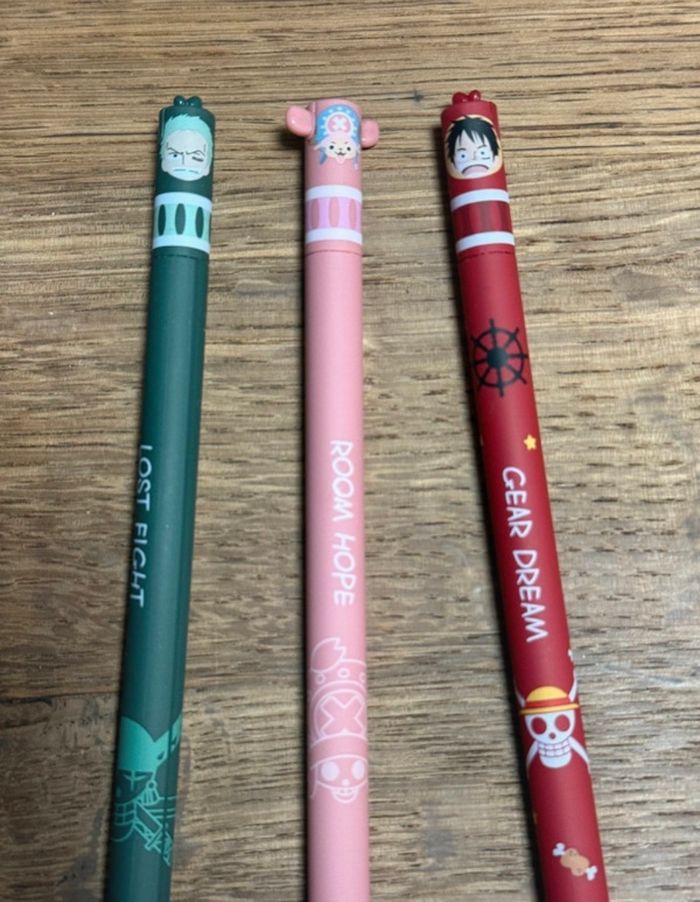 🖊️ Lot de 3 stylos effaçables One Piece 🏴‍☠️ - photo numéro 3