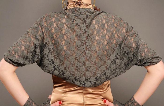 Boléro à dentelle kaki - photo numéro 3