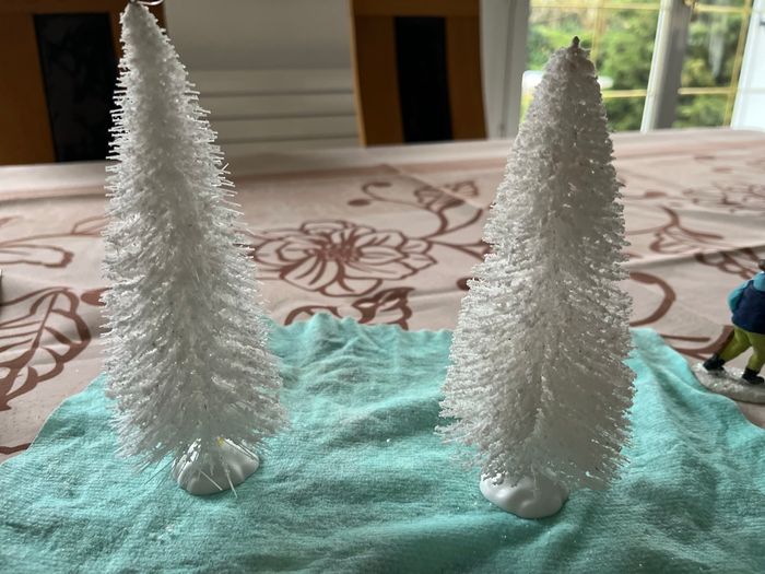 Village de Noël figurines ski - photo numéro 5