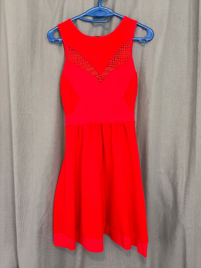 Robe rouge dentelle Naf Naf XS (34)