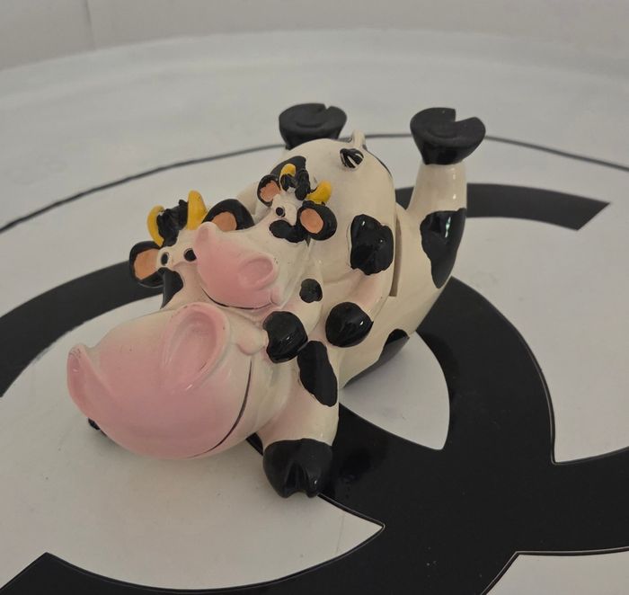 Tirelire vache rigolote en céramique  déco campagne vintage – très bon état - photo numéro 2