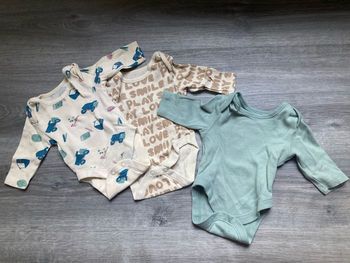 Lot 3 bodies manches longues