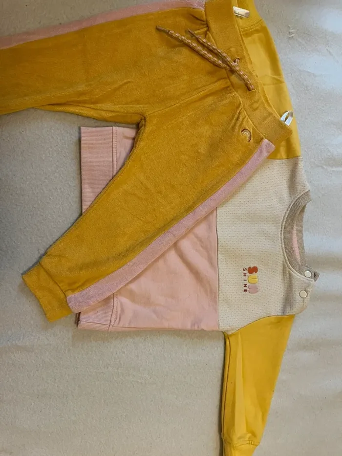 Tenue fille
