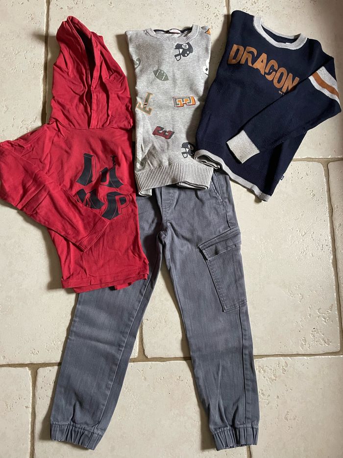 Lot vêtements garçon okaidi tape à l’œil