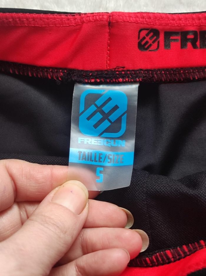 Maillot de bain freegun taille s - photo numéro 3