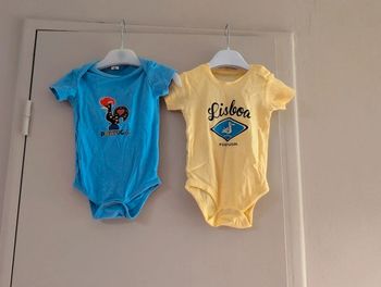 Lot de 2 bodies mixtes 9 mois