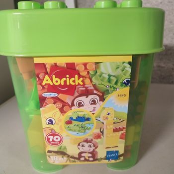 Brique de construction abrick