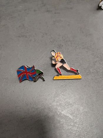 Lot 2 pin's Rugby