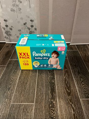 Pampers pack xxl 120 couches taille 4
