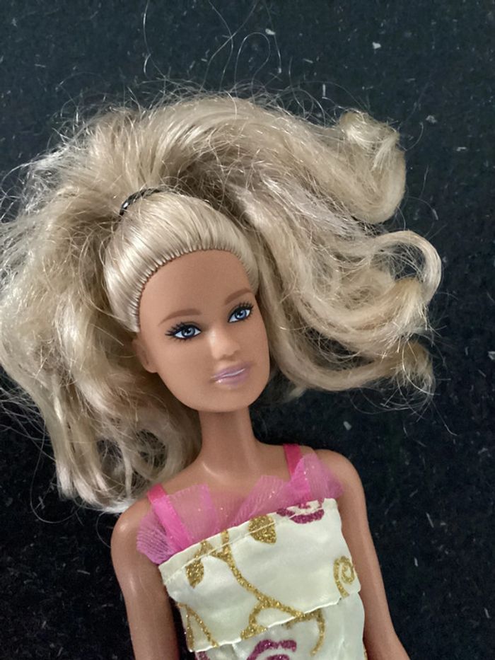 Poupée Barbie - photo numéro 3
