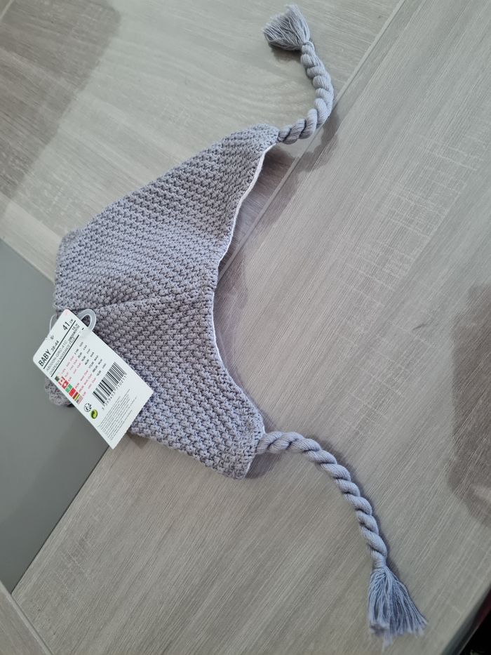 Bonnet - photo numéro 2