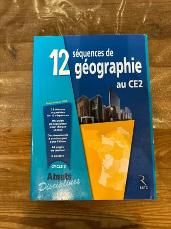Lot de deux livres 12 et 15 séquences de géographie au CE2