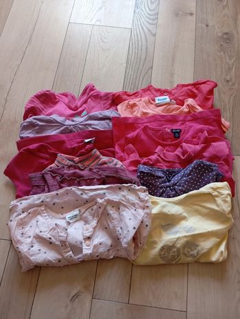 Lot de vêtements taille 12 mois