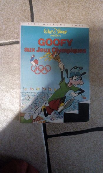 Livre des années 80 Disney Goofy aux jeux olympiques