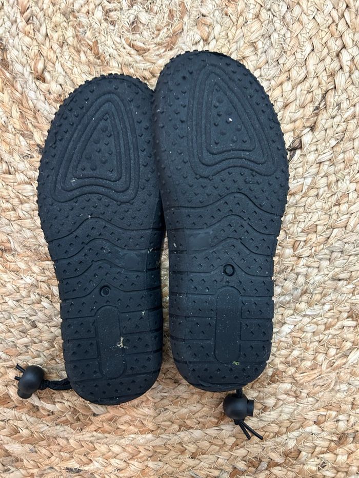 Chaussures d’eau - photo numéro 2