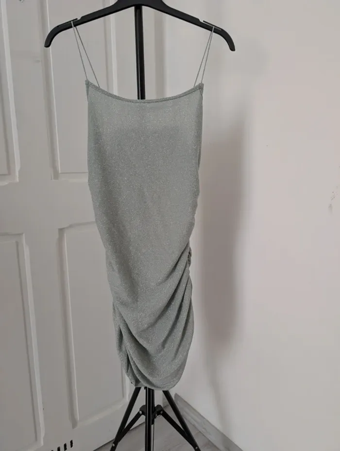 Robe vert sauge scintillante T.M (petit) - photo numéro 2