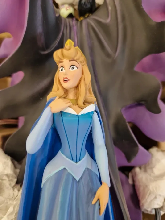 Figurine La Belle au Bois Dormant lumineuse
Disney collection - photo numéro 2