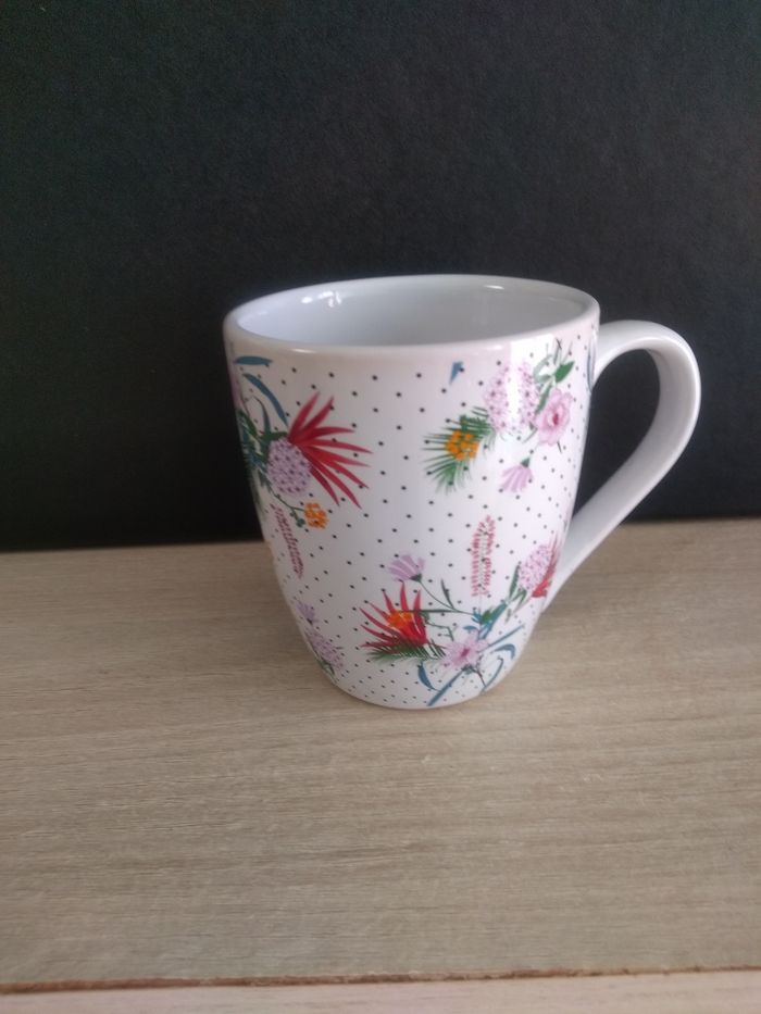 Petite tasse fleurs