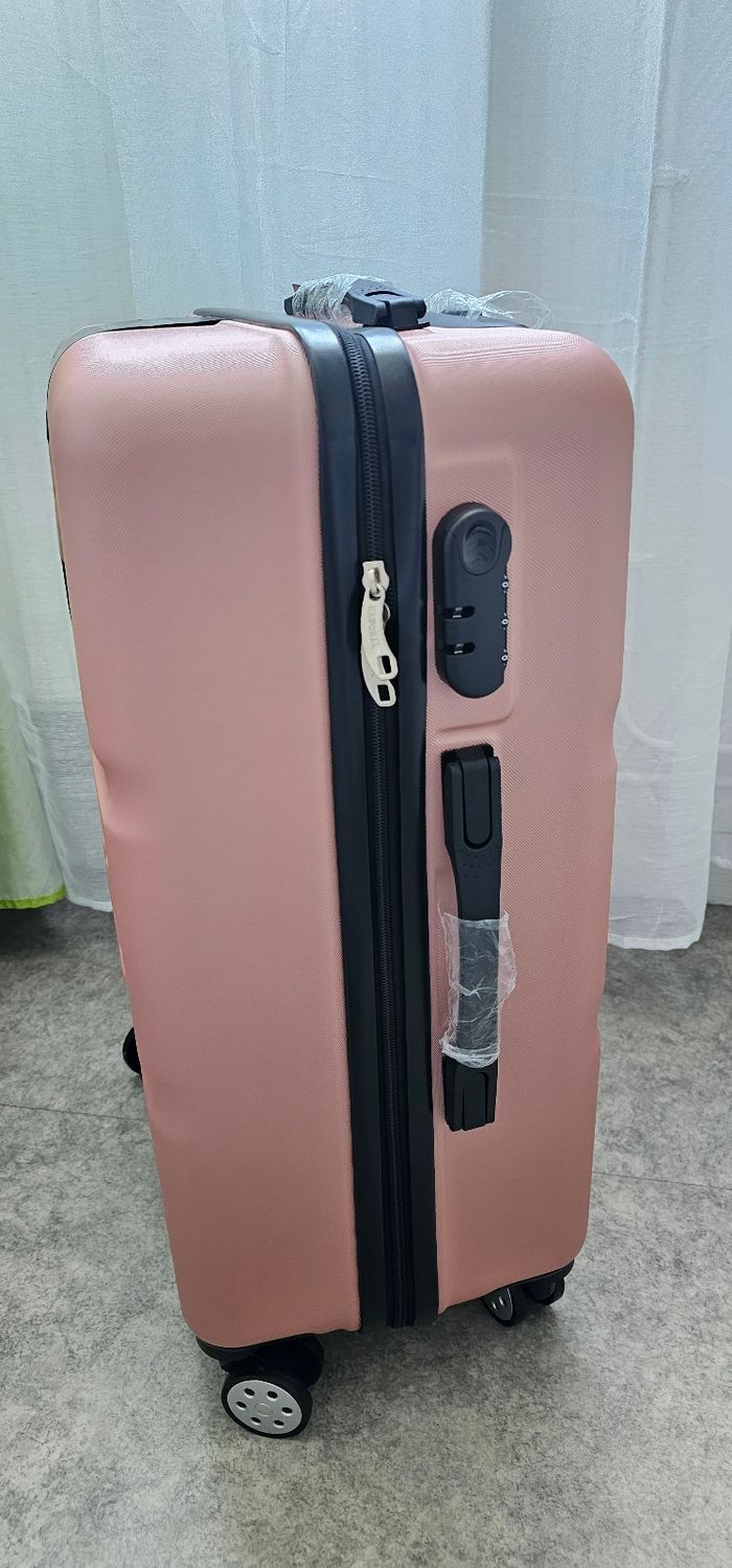 Elegante Valise neuve Kaporal - photo numéro 9