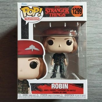 Stranger Things : Figurine Funko Pop n° 1299 (Hunter Robin)