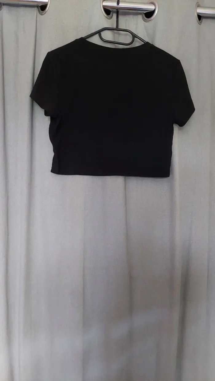 T-shirt noir basique – Taille M – Parfait état - shein - photo numéro 4