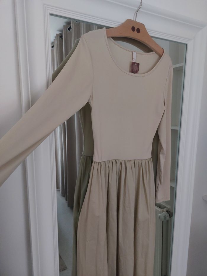 Longue robe bimatière - photo numéro 3