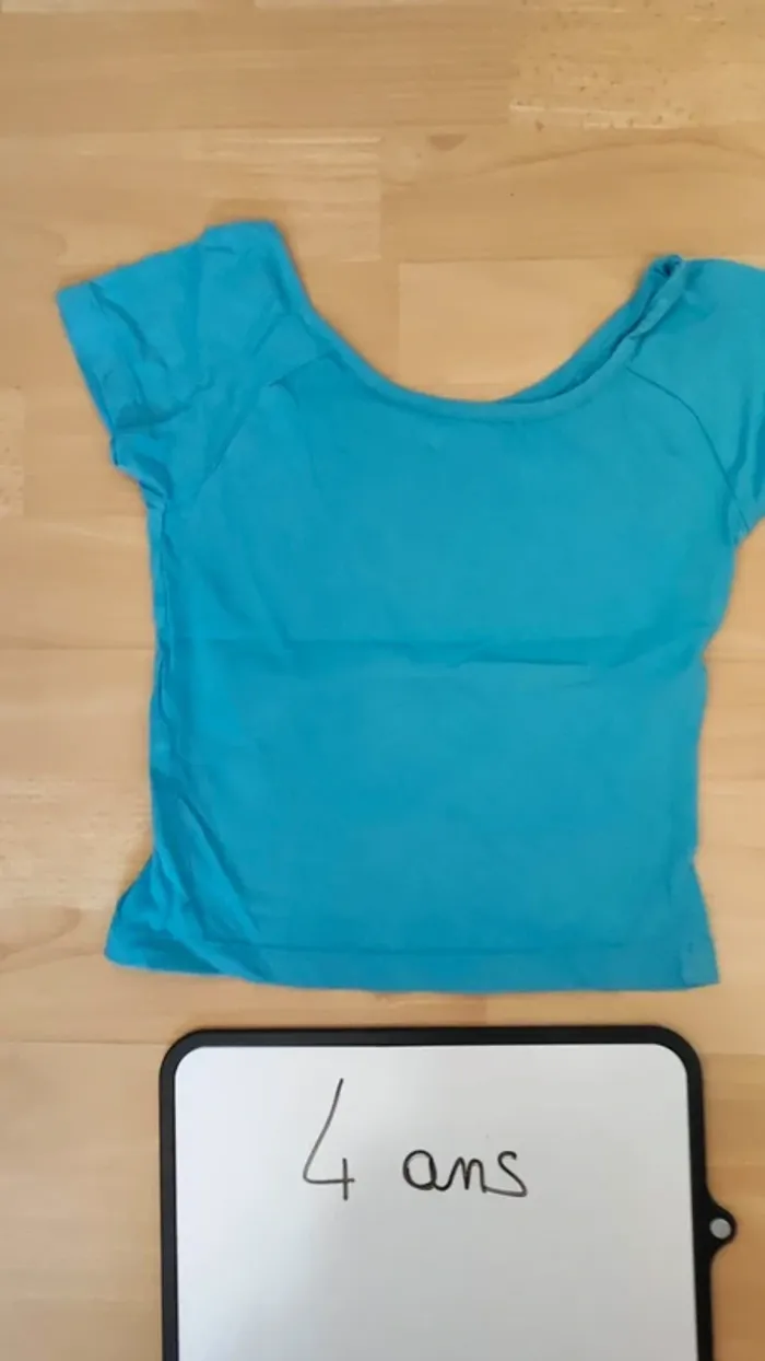 T-shirt et jupe-short taille 4 ans - photo numéro 4