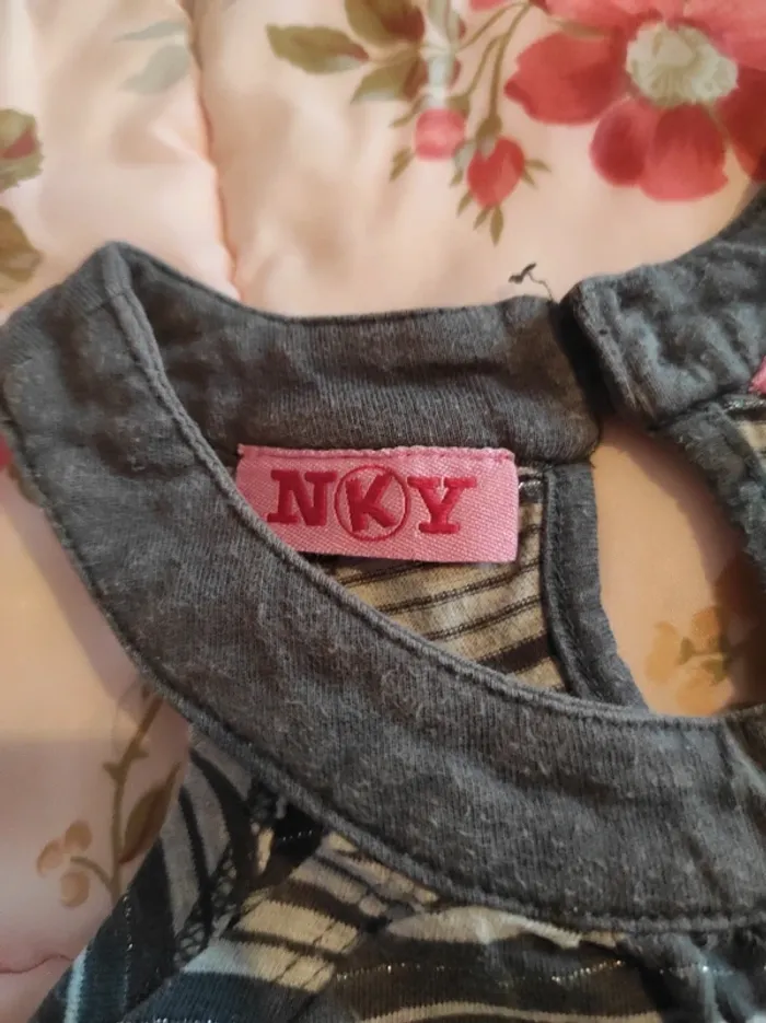 Robe NKY - 5 ans / 108 cm - photo numéro 2