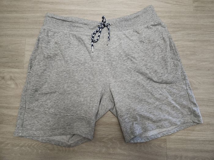 Short XL