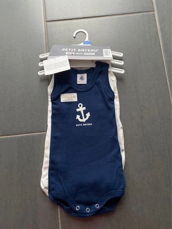 Lot de 3 bodies 3 mois petit bateau