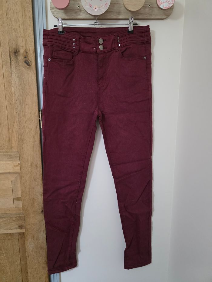 Pantalon skinny bordeaux - photo numéro 1