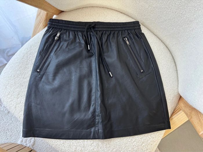 Jupe simili cuir taille S only très bon état