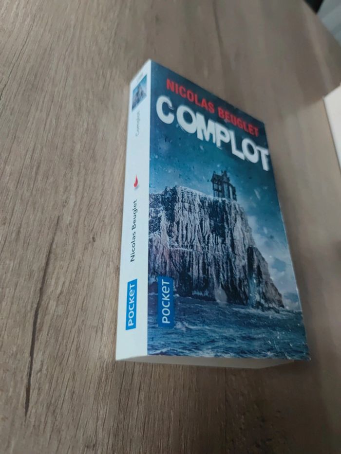 Complot - photo numéro 3