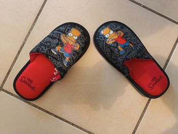 Pantoufles Simpsons neuves T31