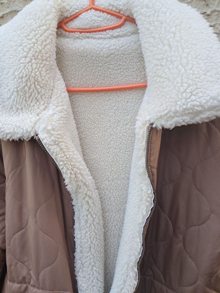 Manteau réversible t40/42 peut convenir à du 16 ans - photo numéro 2