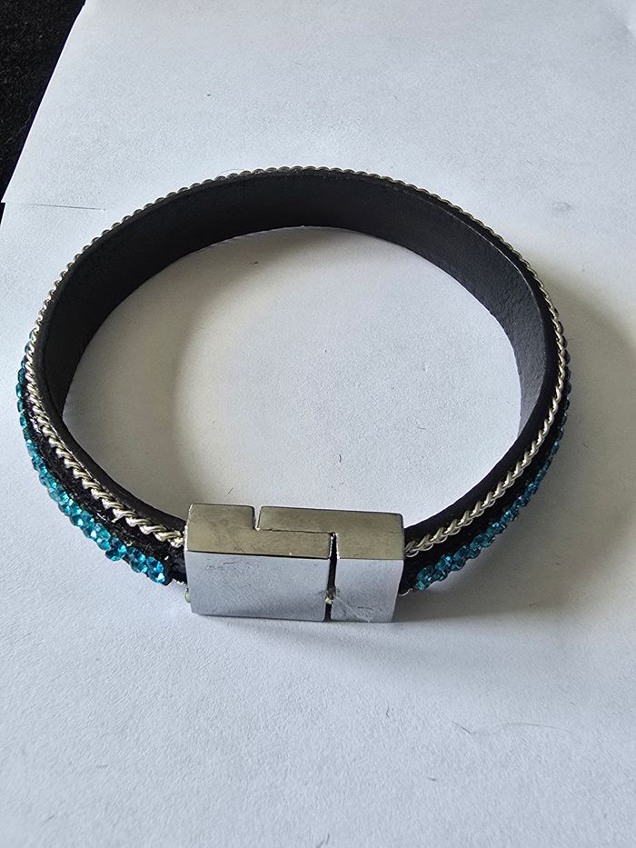 Bracelet bleu - photo numéro 3