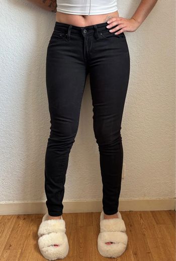 Jean levi’s noir demi curve slim femme mi taille / taille basse taille S/36 L32