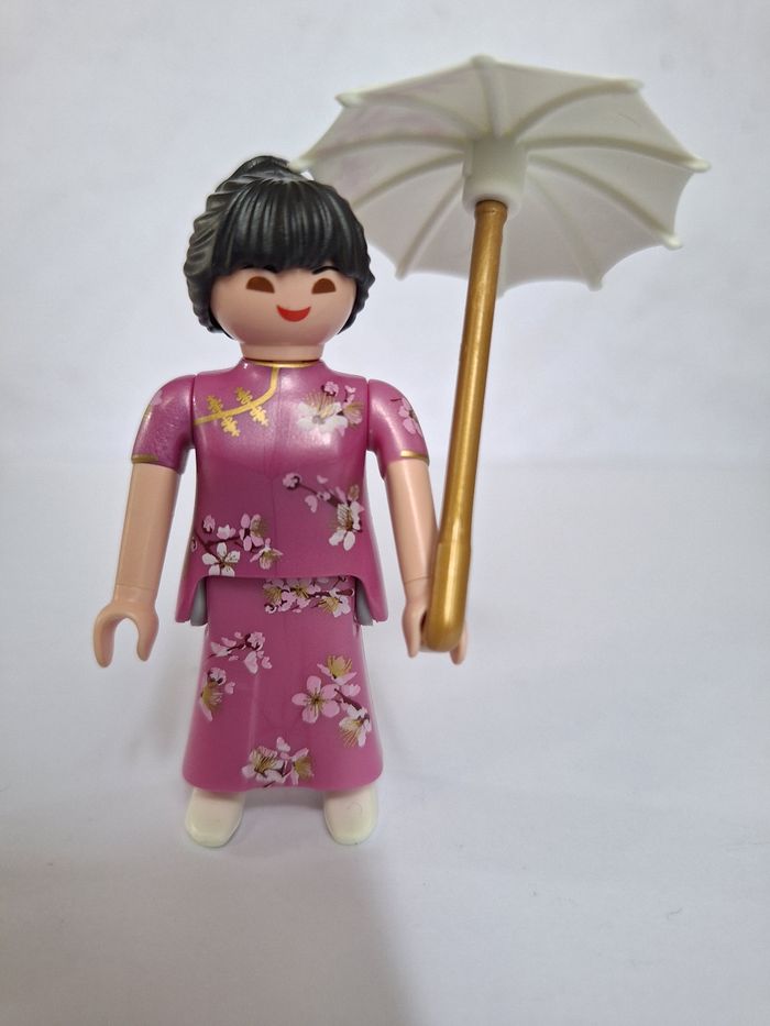Figurine Playmobil femme japonaise